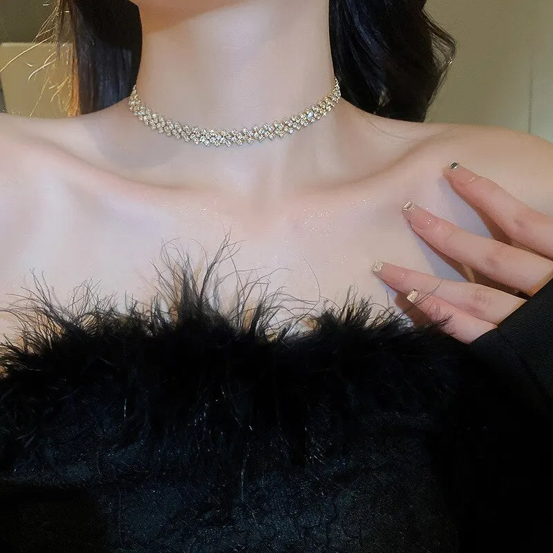 Stunning Crystal Necklace - Sparkling Choker with Adjustable Chain