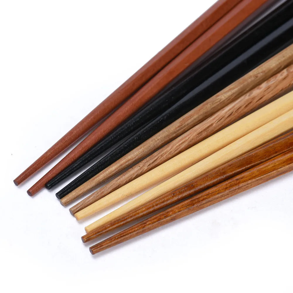 Reusable Wooden Chopsticks – Set of 5 Classic Japanese-Style Chopsticks for Sushi, Noodles & Everyday Dining