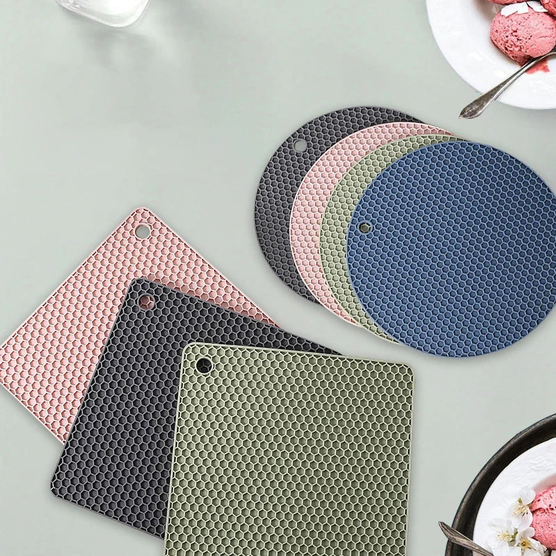 Non-Slip Silicone Trivets for Hot Dishes – 2/4 Piece Set Heat Resistant Table Mats for Kitchen & Dining