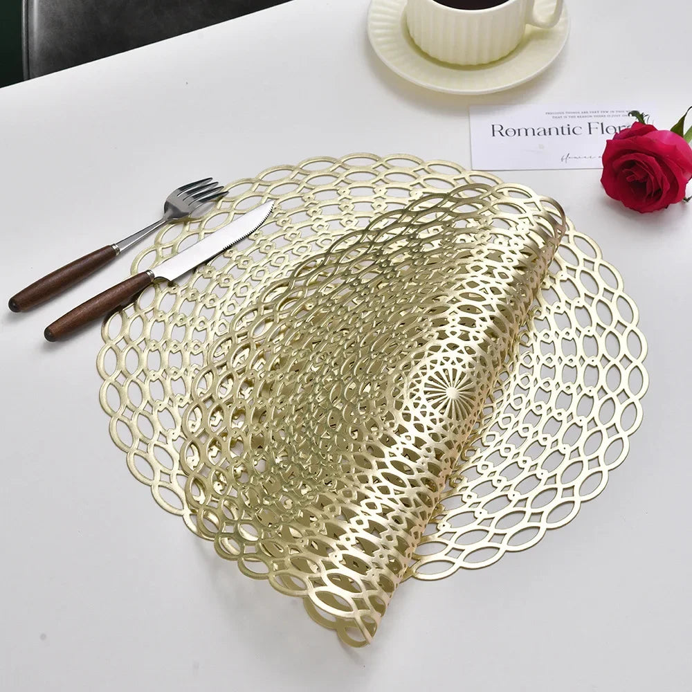 Lace-Style Round Placemats – Elegant Wipeable Table Mats for Dining and Decor