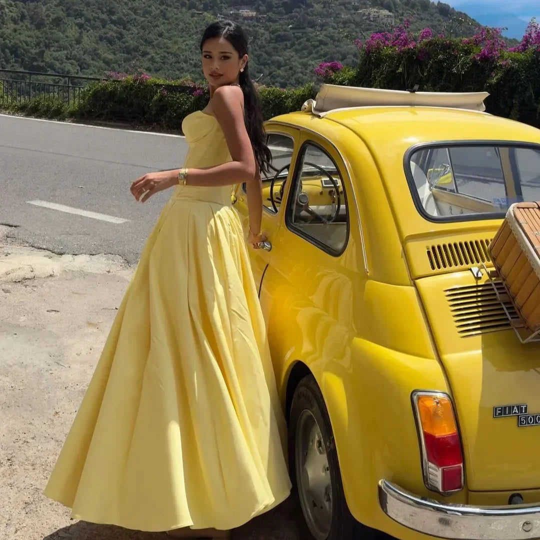 Gorgeous Strapless Sweetheart Neckline Dress with Corset Midi Dress