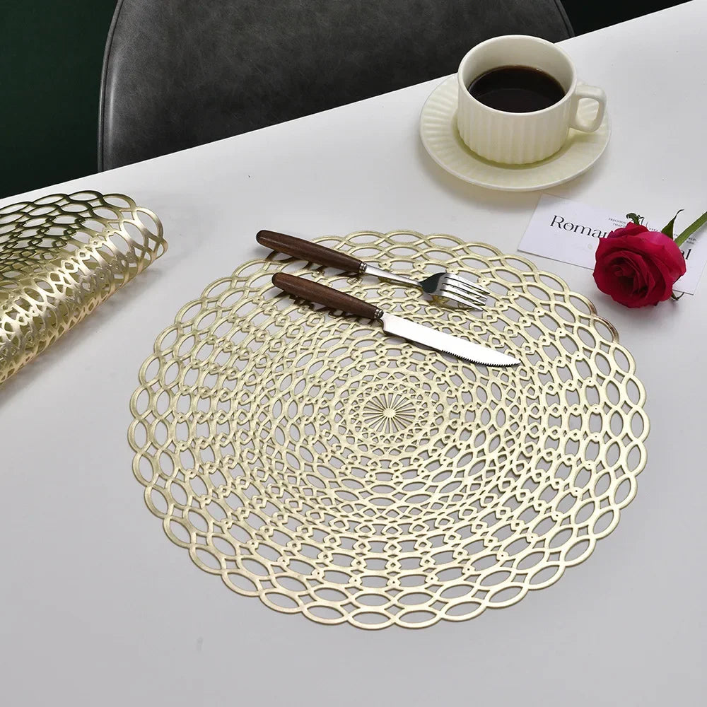 Lace-Style Round Placemats – Elegant Wipeable Table Mats for Dining and Decor