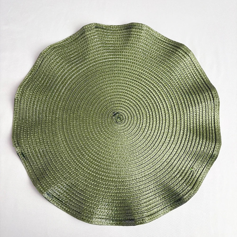 Braided Scallop Edge Placemats – Set of 6 Round 38cm Non-Slip Table Mats with Ripple Design for Dining Decor