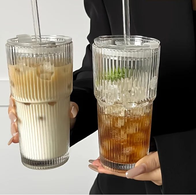 Ribbed Glass Tumbler with Straw & Lid – Large Iced Coffee Cup or for Cold Drinks