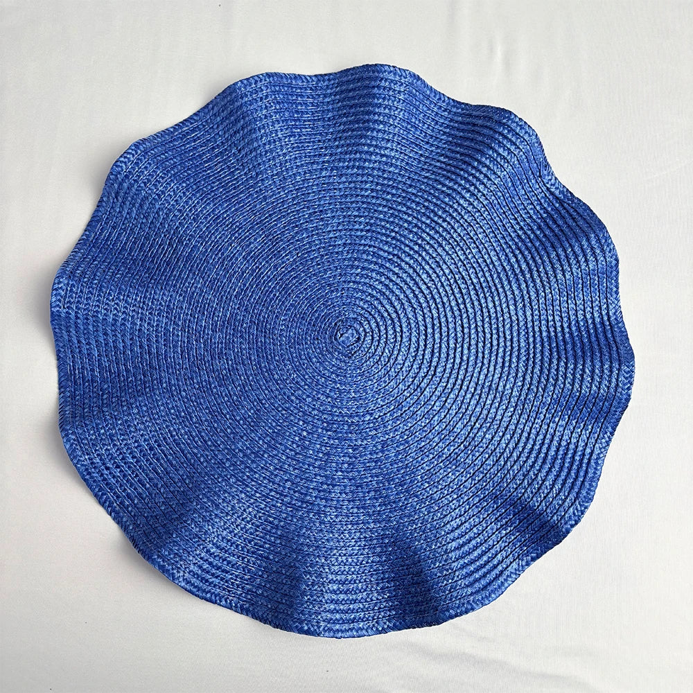 Braided Scallop Edge Placemats – Set of 6 Round 38cm Non-Slip Table Mats with Ripple Design for Dining Decor