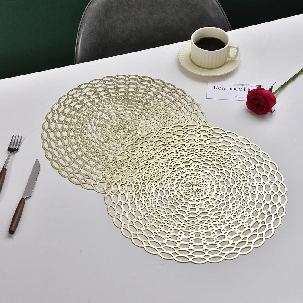 Lace-Style Round Placemats – Elegant Wipeable Table Mats for Dining and Decor