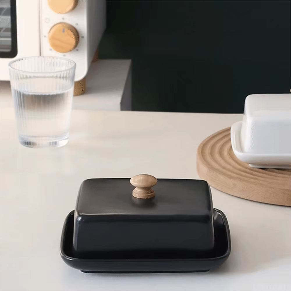 Black & White Ceramic Butter Dish with Wooden Handle – Rectangular Covered Butter Keeper for Kitchen & Dining