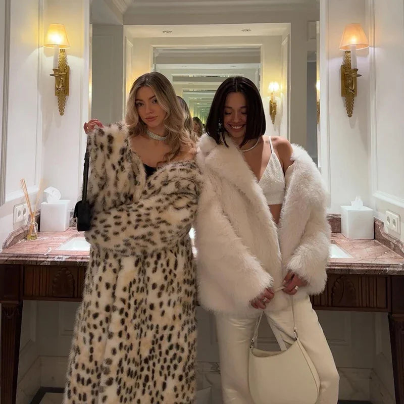 Avalisse Longline Plush Faux Fur Coat – Women’s Luxury Snow Leopard Winter Coat for Daywear, Evening & Occasion Outfits