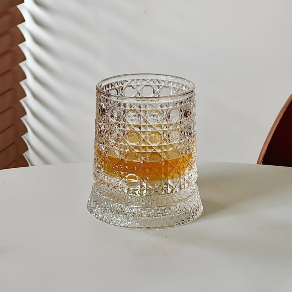 Rotating Crystal Whisky Glass – Spinning Tumbler