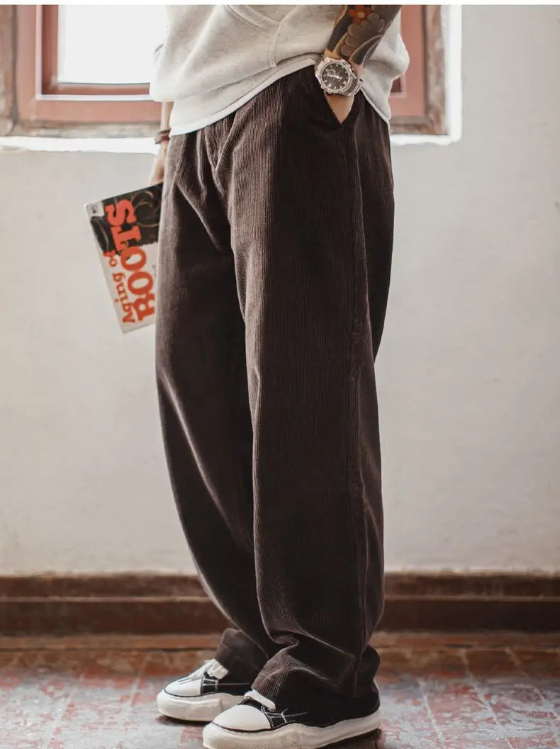 Ashcroft Corduroy Cargo Trousers – Straight Leg Men’s Cord Trousers in 100% Cotton