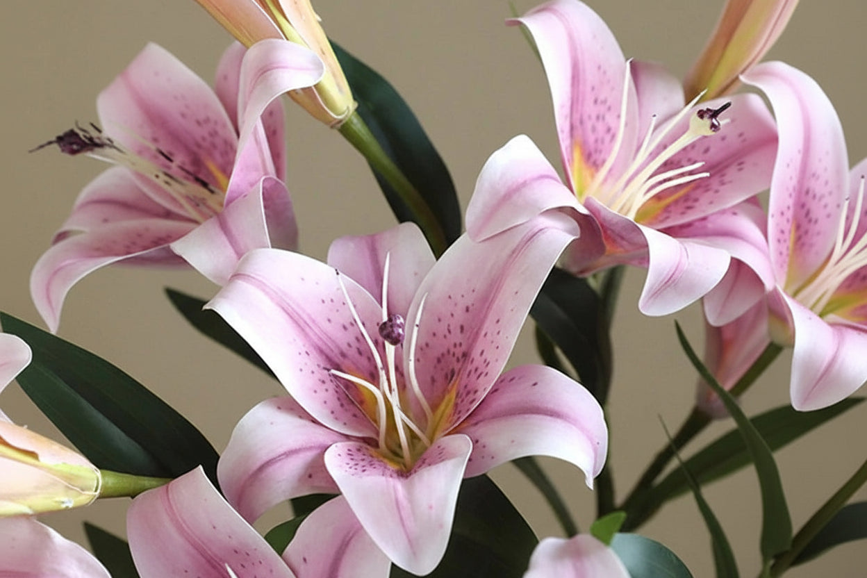 Liliara Lily Stem – Faux Lily Flower Branch with 3 Heads for Vase Styling, Wedding Flowers and Home Décor