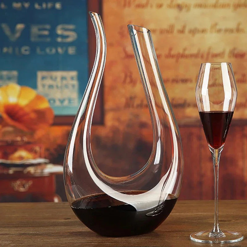 Hand-Blown Crystal Wine Decanter – 1.5L - U-Shaped Aerator Carafe for Red & White Wine