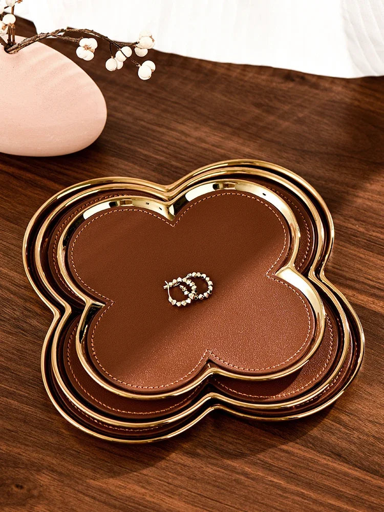Luxury Clover Leather Tray – Decorative Organiser for Jewellery, Keys & Desk Accessories in Gold & Silver
