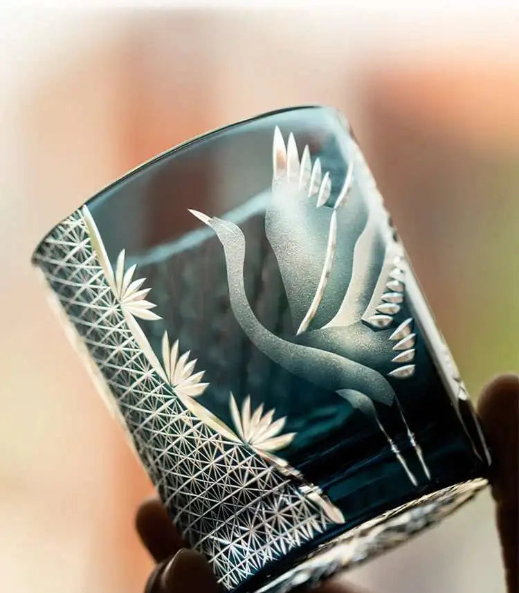 Japanese-Style Edo Kiriko Hand-Engraved Whisky Glass with Crane Motif – Crystal Glass Tumbler with Gift Box (260ml)