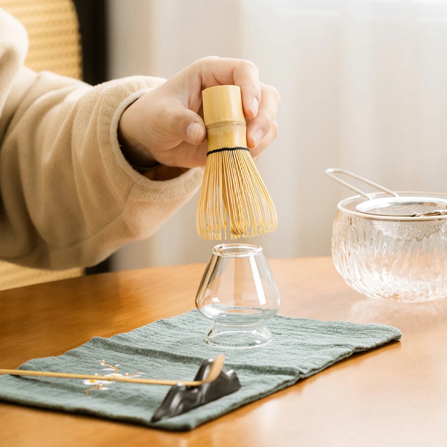 Kōrin Glass Matcha Tea Set – 7 Piece Matcha Bowl Set with Bamboo Whisk, Scoop, Strainer and Holder