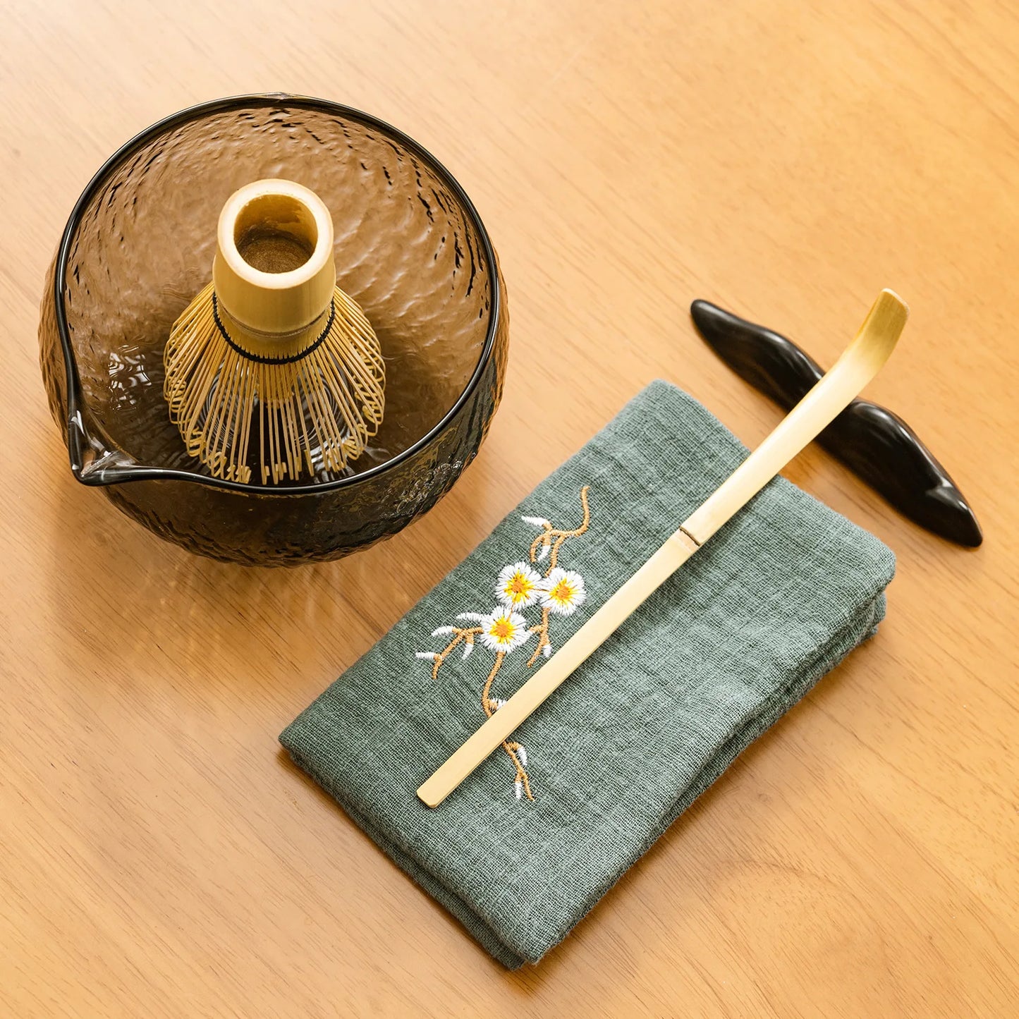 Kōrin Glass Matcha Tea Set – 7 Piece Matcha Bowl Set with Bamboo Whisk, Scoop, Strainer and Holder