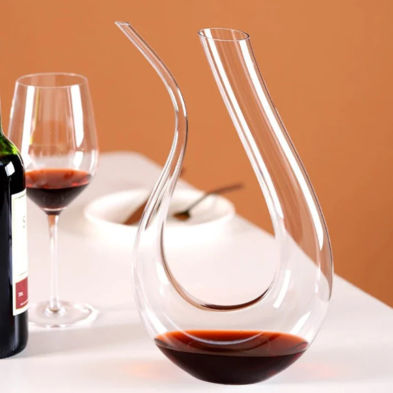 Hand-Blown Crystal Wine Decanter – 1.5L - U-Shaped Aerator Carafe for Red & White Wine