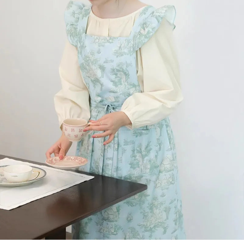 Water-Repellent Floral Ruffle Apron Dress – Vintage Full-Length Apron with Shoulder Frills and Tie Waist for Kitchen & Home