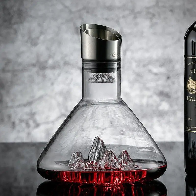 Crystal Wine Decanter with Aerator & Pourer – Elegant Glass Carafe for Red & White Wine