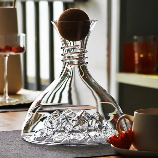 Crystal Glass Wine Decanter with Wooden Stopper – Elegant Carafe for Red & White Wine