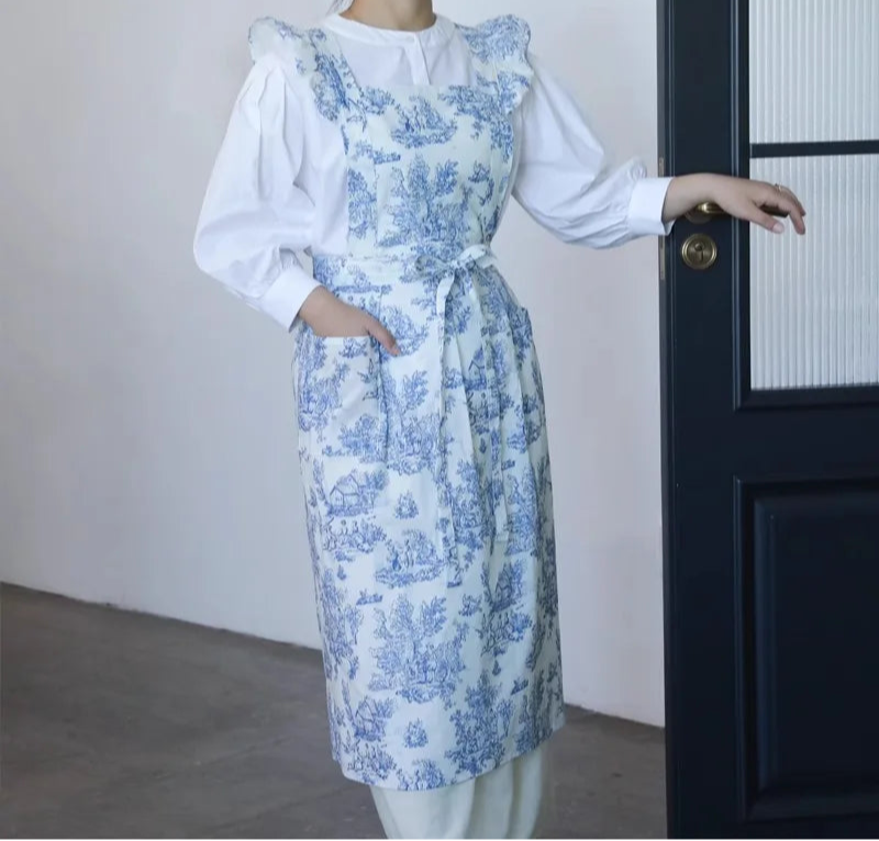 Water-Repellent Floral Ruffle Apron Dress – Vintage Full-Length Apron with Shoulder Frills and Tie Waist for Kitchen & Home