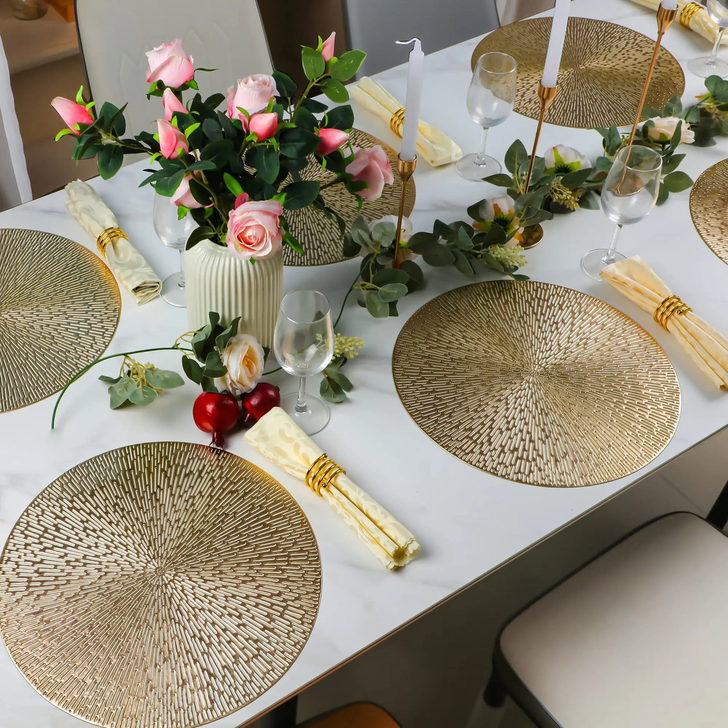 Metallic Round Dining Placemats Set of 6 – Gold, Silver or Rose Gold Table Mats, Non Slip Wipe Clean Heat Resistant Table Placemats