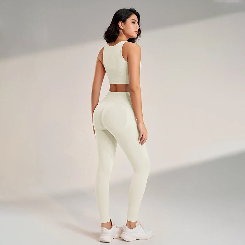 Ravyn Seamless Gym Set – Two Piece Women’s Activewear Crop Top & High Waisted Leggings