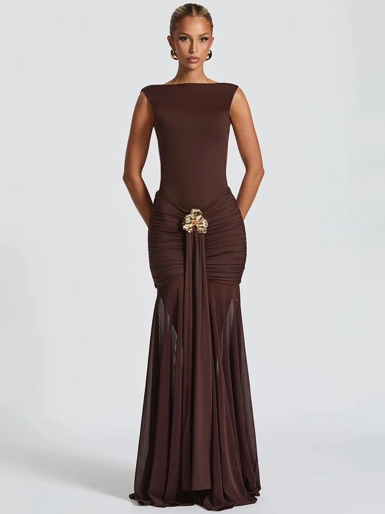 Larena Sleeveless Backless Maxi Dress – Ruched Evening Gown with Brooch Detail for Partywear & Formal Events