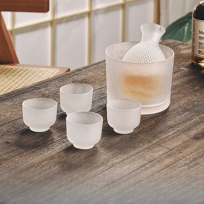Japanese-Style Textured Glass Sake & Whisky Decanter Set – Frosted Glass Carafe with Matching Cups