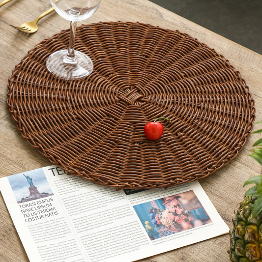 Woven Round Placemat – Natural Heat-Resistant Dining Table Mat for Kitchen or Outdoor Use