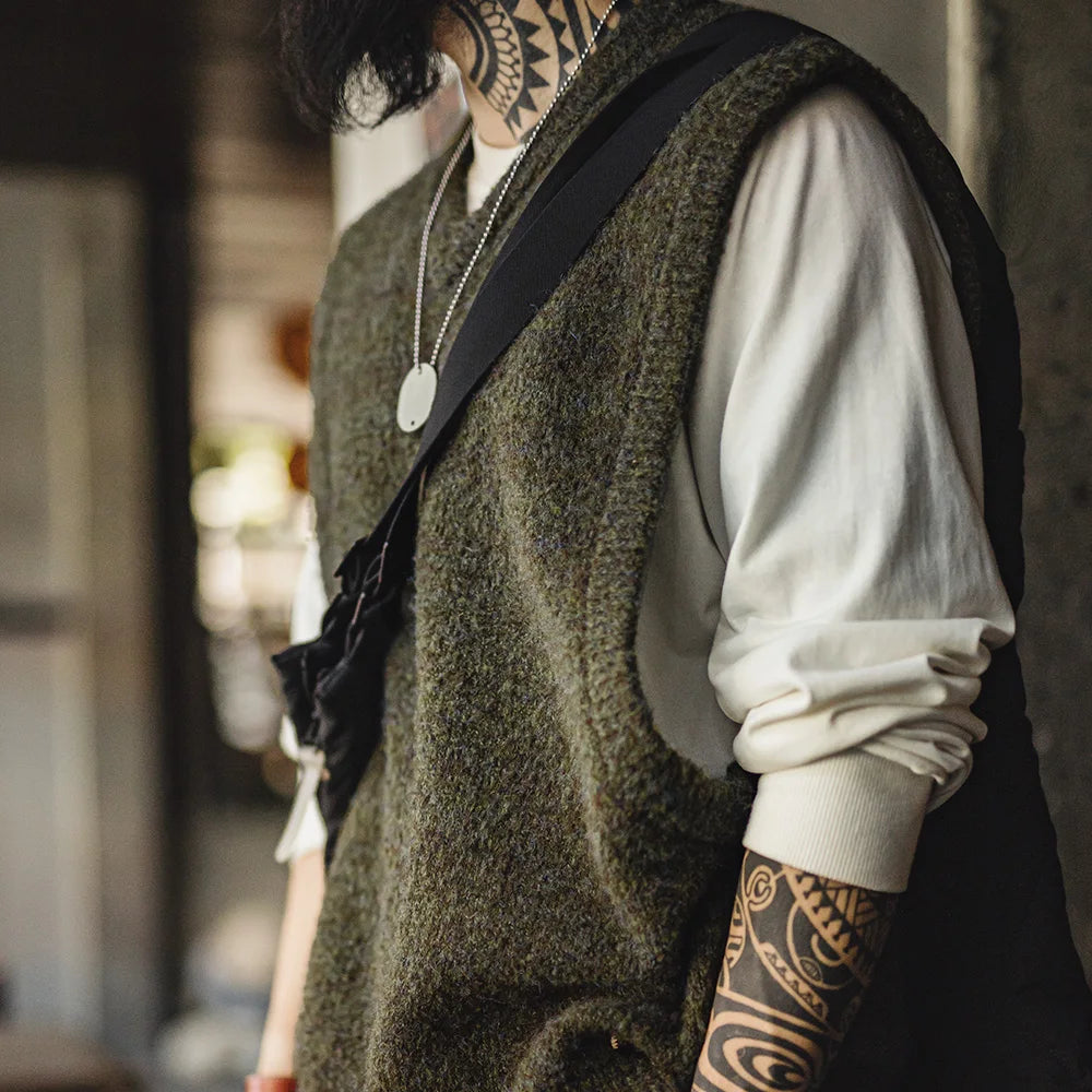 Ashwyn V-Neck Knitted Vest – Men’s Sleeveless Pullover Knitwear Jumper for Autumn Layering