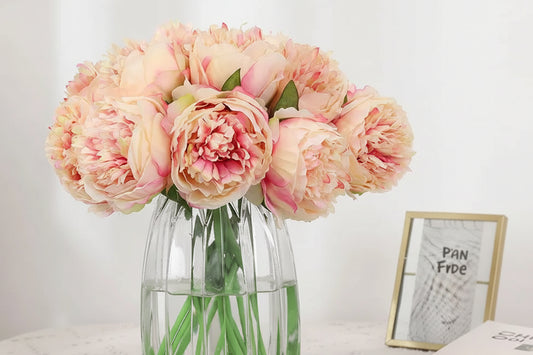 Peonia Bloom Bouquet – Silk Faux Peony Flower Arrangement with 5 Heads for Vase Styling, Wedding Flowers and Home Décor