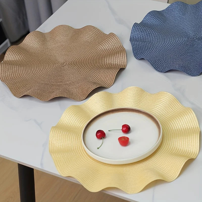 Ruffle Edge Round Placemats – 6 Piece Woven Table Mats 38cm Scalloped ...