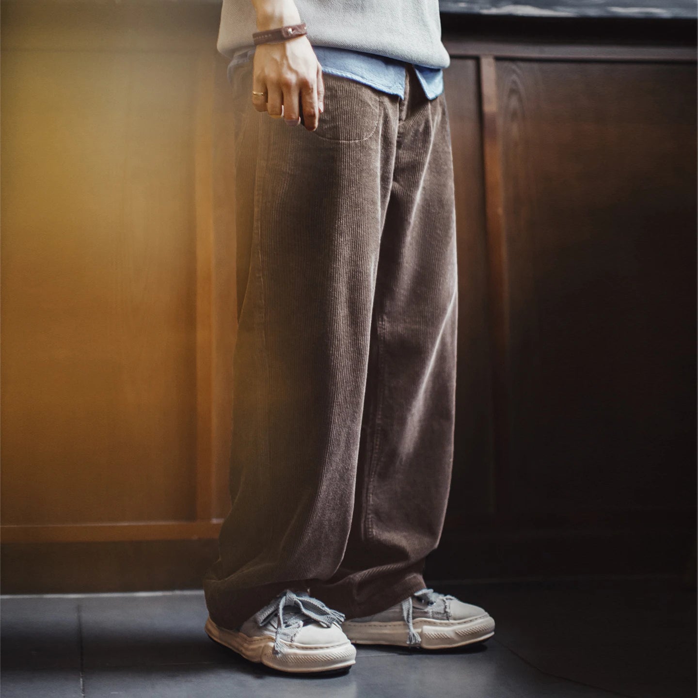 Ashcroft Corduroy Cargo Trousers – Straight Leg Men’s Cord Trousers in 100% Cotton