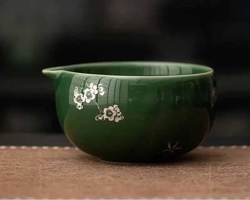 Hanairo Blossom Matcha Tea Set – Ceramic Matcha Bowl Set with Bamboo Whisk and Scoop