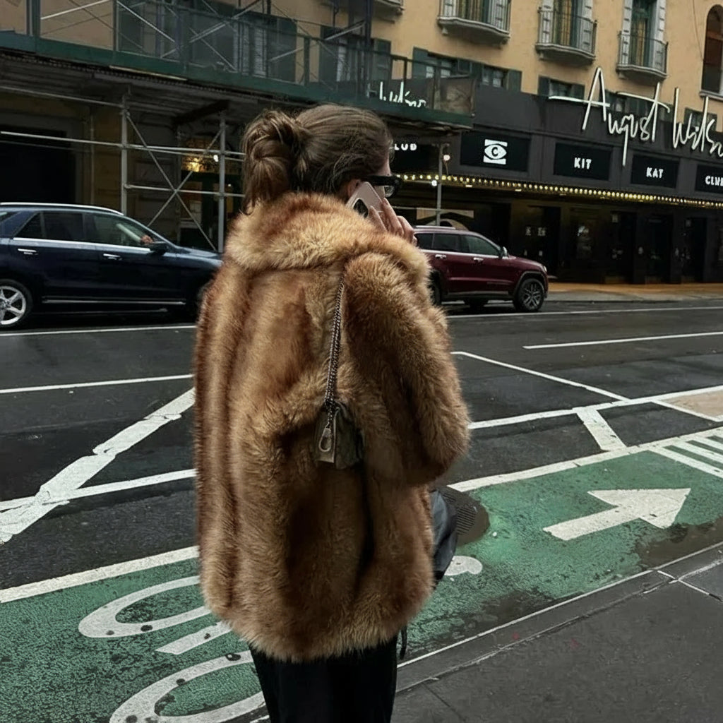 Velisse Oversized Faux Fur Coat – Women’s Luxury Long Pile Plush Jacket for Elegant Winter Outerwear & Evening Wear Looks